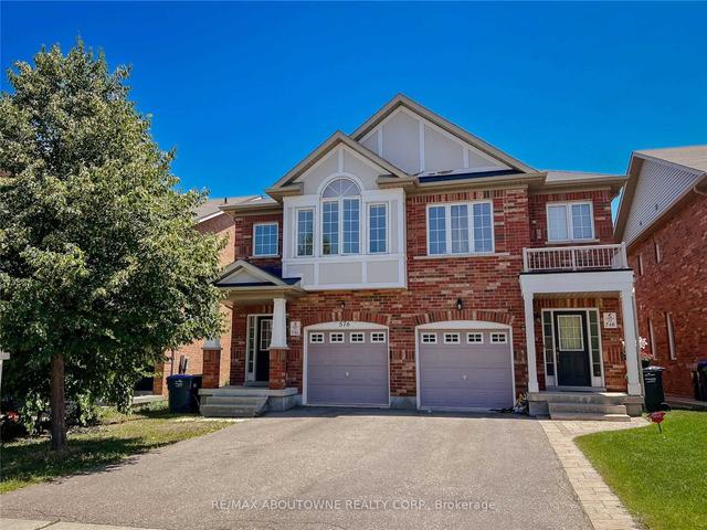 576 Courtney Valley Rd, House semidetached with 4 bedrooms, 3 bathrooms and 2 parking in Mississauga ON | Image 1