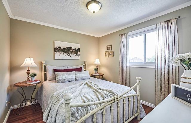 7 Empson Crt, House detached with 3 bedrooms, 4 bathrooms and 6 parking in Ajax ON | Image 13