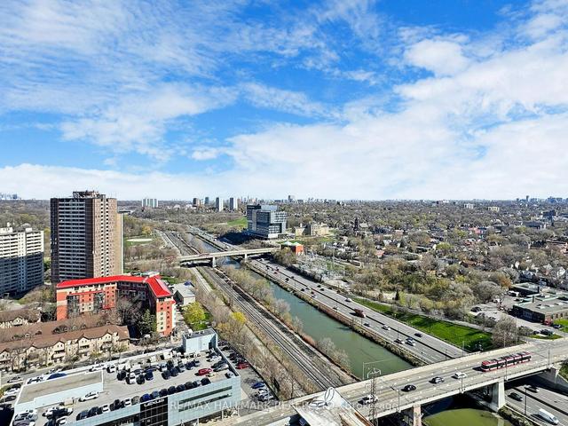 2408 - 5 Defries St, Condo with 2 bedrooms, 2 bathrooms and 0 parking in Toronto ON | Image 25