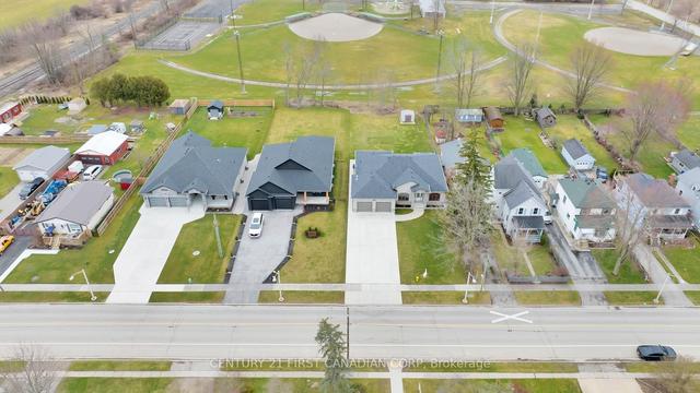 2935 Glanworth Dr, House detached with 3 bedrooms, 3 bathrooms and 8 parking in London ON | Image 1