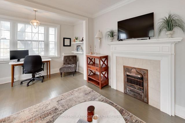 2 - 340 Spadina Rd, Condo with 2 bedrooms, 1 bathrooms and 0 parking in Toronto ON | Image 3