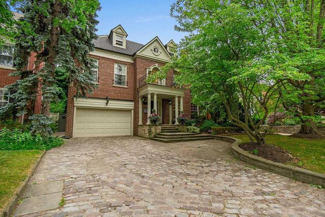 238 Forest Hill Rd, House detached with 4 bedrooms, 5 bathrooms and 5 parking in Toronto ON | Image 1