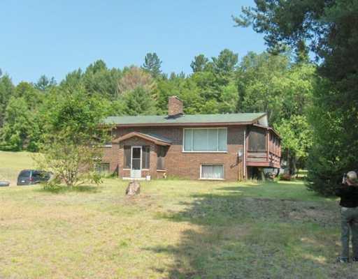 3651 118 Hw E, House detached with 2 bedrooms, 2 bathrooms and null parking in Bracebridge ON | Image 1
