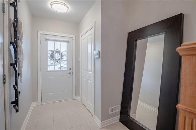 2328 Crewson Court, House detached with 4 bedrooms, 2 bathrooms and 4 parking in Cornwall ON | Image 4