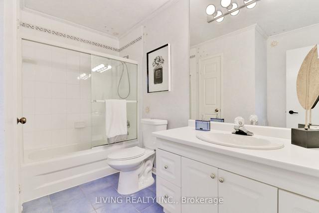 30 Anvil Millway, Townhouse with 3 bedrooms, 3 bathrooms and 4 parking in Toronto ON | Image 9