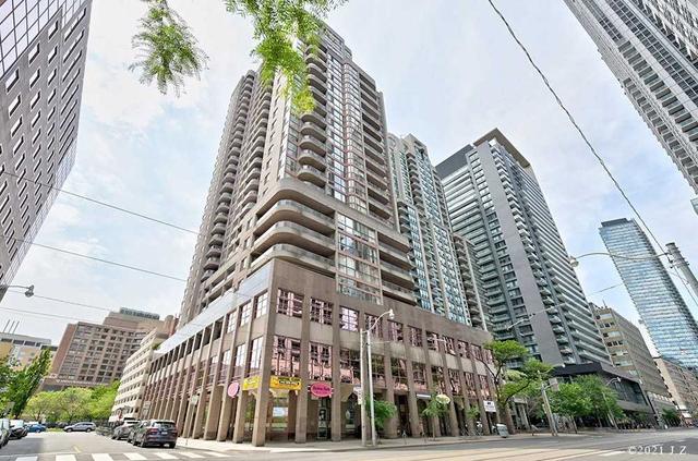 1012 - 736 Bay St, Condo with 1 bedrooms, 1 bathrooms and 0 parking in Toronto ON | Image 1