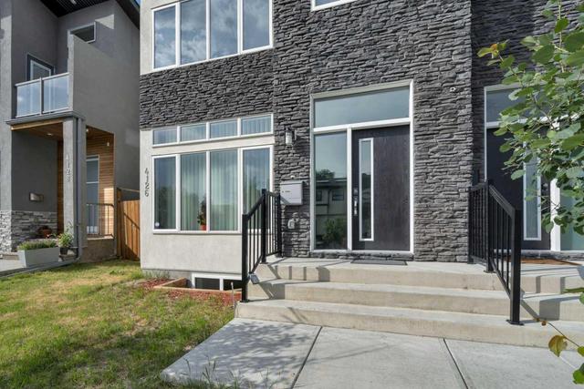 4126 7 Avenue Sw, Home with 4 bedrooms, 3 bathrooms and 2 parking in Calgary AB | Image 4