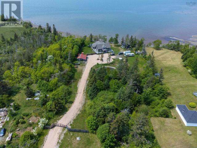 8303 Highway 1, House detached with 5 bedrooms, 2 bathrooms and null parking in Digby MD NS | Image 1
