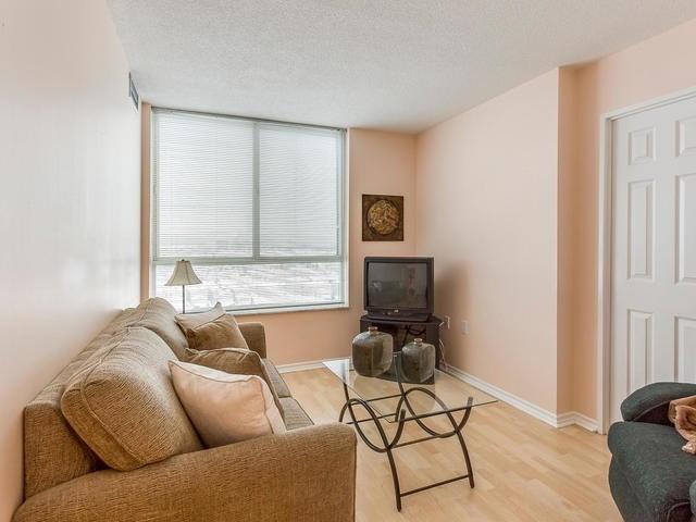 1002 - 20 Cherrytree Dr, Condo with 3 bedrooms, 2 bathrooms and 1 parking in Brampton ON | Image 15
