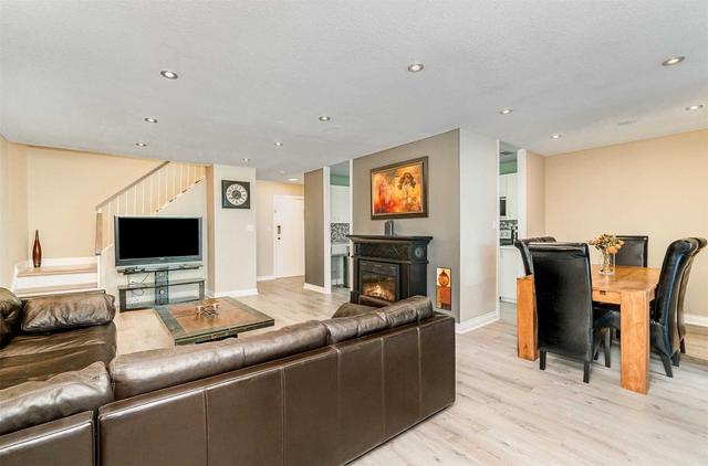 325 - 3025 The Credit Woodlands, Condo with 4 bedrooms, 2 bathrooms and 1 parking in Mississauga ON | Image 26