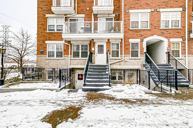 109 - 37 Four Winds Dr, Townhouse with 2 bedrooms, 1 bathrooms and 1 parking in Toronto ON | Image 19