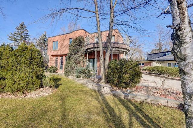 112 Rathburn Rd, House detached with 4 bedrooms, 5 bathrooms and 6 parking in Toronto ON | Image 2
