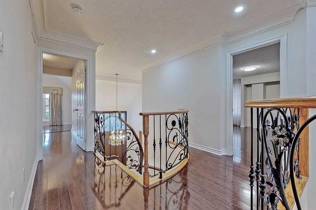 45 Eastdale Cres, House detached with 5 bedrooms, 5 bathrooms and 4 parking in Richmond Hill ON | Image 19