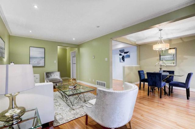 8 Farmstead Rd, Townhouse with 4 bedrooms, 3 bathrooms and 1 parking in Toronto ON | Image 6