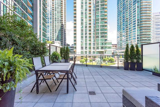 211 - 33 Bay St, Condo with 1 bedrooms, 1 bathrooms and 0 parking in Toronto ON | Image 3