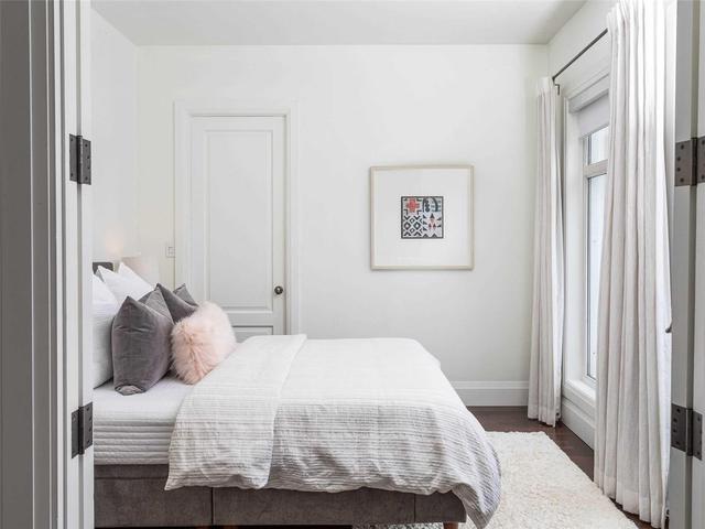 100 - 21 Shaftesbury Ave, Townhouse with 2 bedrooms, 3 bathrooms and 1 parking in Toronto ON | Image 12