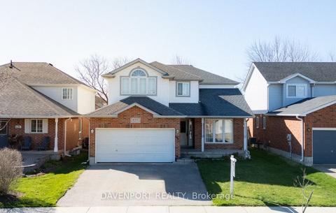 493 Sandbanks Cres, House detached with 4 bedrooms, 3 bathrooms and 4 parking in Waterloo ON | Card Image
