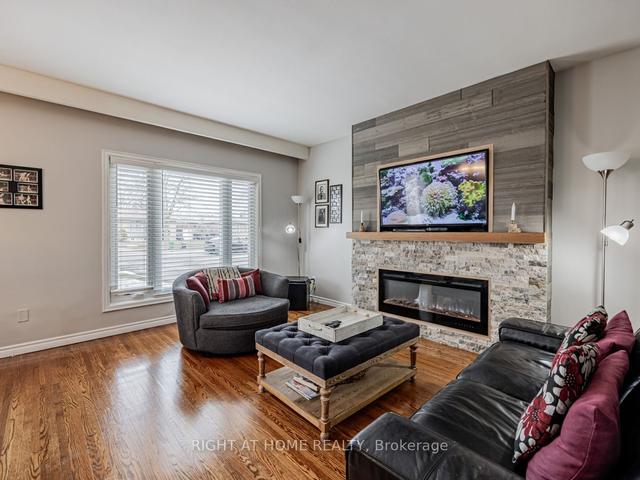 129 Thistle Down Blvd, House detached with 4 bedrooms, 2 bathrooms and 5 parking in Toronto ON | Image 36