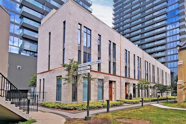 th05 - 63 St Mary St, Townhouse with 3 bedrooms, 4 bathrooms and 2 parking in Toronto ON | Image 23