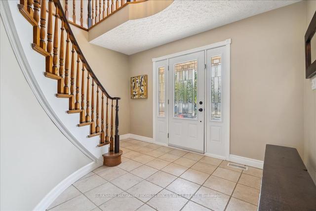 10 Farmingdale Cres, House detached with 4 bedrooms, 4 bathrooms and 4 parking in Hamilton ON | Image 33