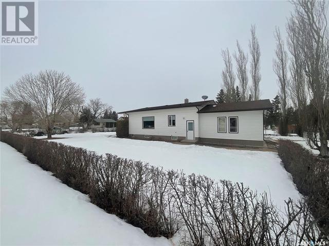 302 2nd Avenue E, House detached with 3 bedrooms, 2 bathrooms and null parking in Blaine Lake SK | Image 27