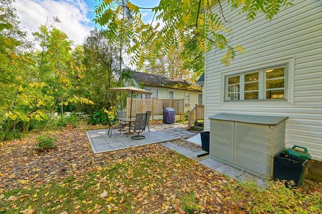 11 Wilberforce Ave, House detached with 3 bedrooms, 1 bathrooms and 3 parking in Niagara on the Lake ON | Image 18