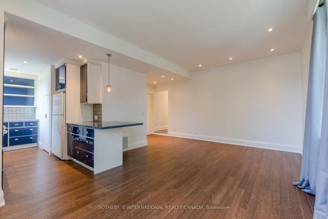 215 Carlton St, House semidetached with 4 bedrooms, 4 bathrooms and 3 parking in Toronto ON | Image 17