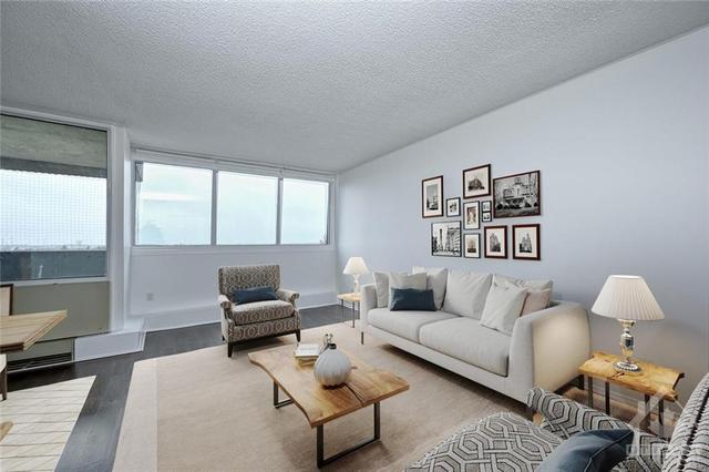 801 - 3360 Southgate Road, Condo with 2 bedrooms, 1 bathrooms and 1 parking in Ottawa ON | Image 4