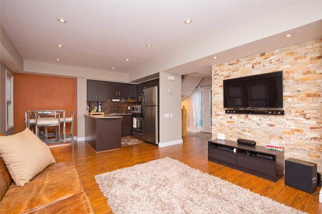 Th74 - 9 Windermere Ave, Townhouse with 2 bedrooms, 2 bathrooms and 1 parking in Toronto ON | Image 2