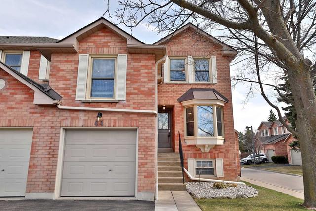 44 - 2915 Headon Forest Dr, Townhouse with 3 bedrooms, 4 bathrooms and 2 parking in Burlington ON | Image 1