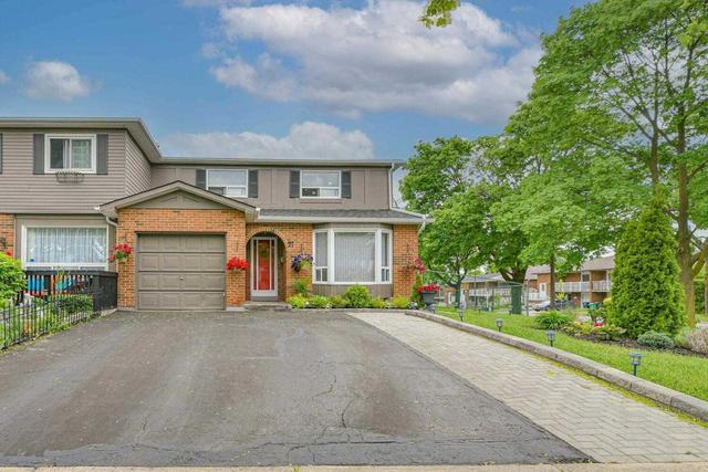 27 Skelton Blvd, House semidetached with 4 bedrooms, 3 bathrooms and 4 parking in Brampton ON | Card Image