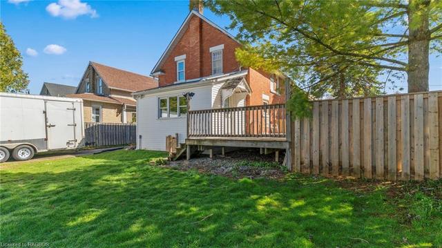 600 8th Avenue, House detached with 3 bedrooms, 2 bathrooms and 7 parking in Hanover ON | Image 36