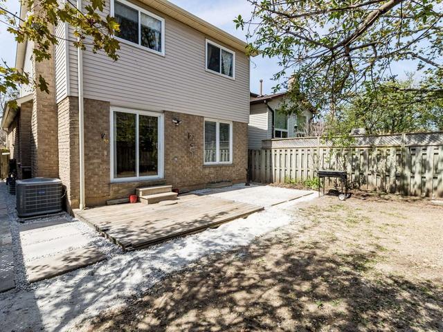 712 Roseheath Dr, House detached with 4 bedrooms, 3 bathrooms and 4 parking in Milton ON | Image 33
