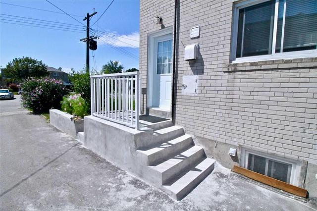 20 Athenia Crt, House semidetached with 3 bedrooms, 2 bathrooms and 3 parking in Toronto ON | Image 19