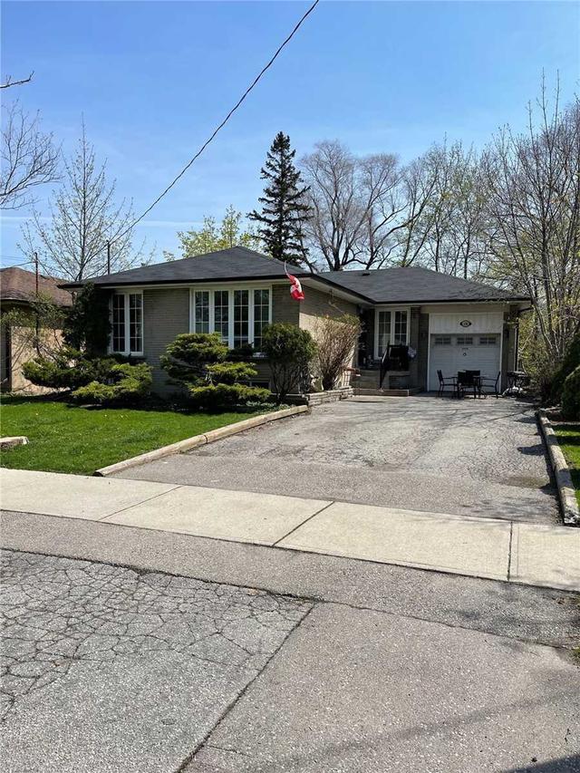 120 Sabrina Dr, House detached with 3 bedrooms, 2 bathrooms and 4 parking in Toronto ON | Image 1
