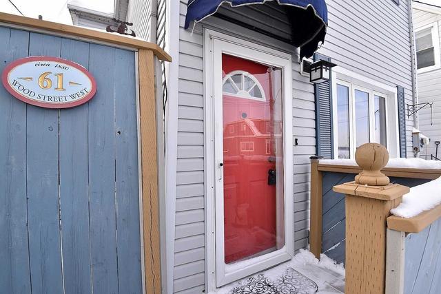 61 Wood St W, House detached with 2 bedrooms, 1 bathrooms and 1 parking in Hamilton ON | Image 37