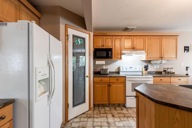 491 Sierra Boulevard Sw, House detached with 4 bedrooms, 3 bathrooms and 5 parking in Medicine Hat AB | Image 9