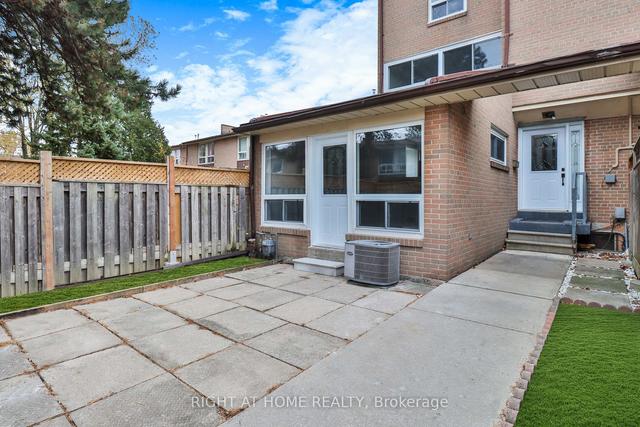 1 - 242 John Garland Blvd, Townhouse with 3 bedrooms, 3 bathrooms and 1 parking in Toronto ON | Image 23