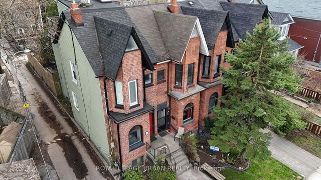 25 Brighton Ave, House attached with 3 bedrooms, 2 bathrooms and 1 parking in Toronto ON | Image 1