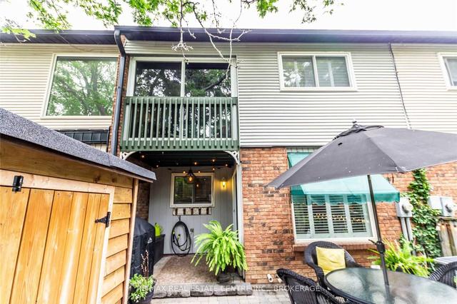 6 - 1572 Kerns Rd, Townhouse with 3 bedrooms, 3 bathrooms and 2 parking in Burlington ON | Image 33