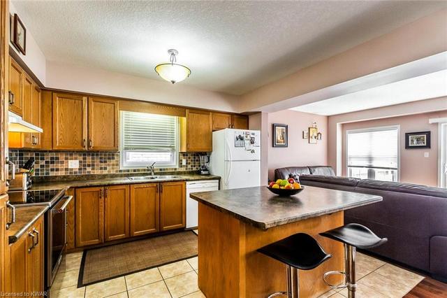 260 Sienna Crescent, House detached with 3 bedrooms, 1 bathrooms and 3 parking in Kitchener ON | Image 6