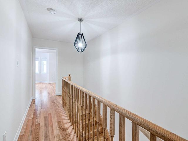 31 Native Landing Dr, House semidetached with 3 bedrooms, 4 bathrooms and 3 parking in Brampton ON | Image 7
