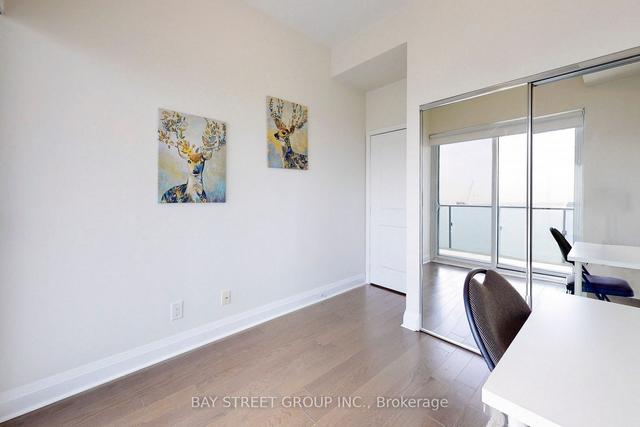 4609 - 1080 Bay St, Condo with 2 bedrooms, 2 bathrooms and 1 parking in Toronto ON | Image 6