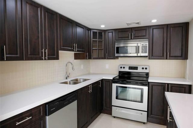 606 - 350 Webb Dr, Condo with 2 bedrooms, 2 bathrooms and 2 parking in Mississauga ON | Image 27