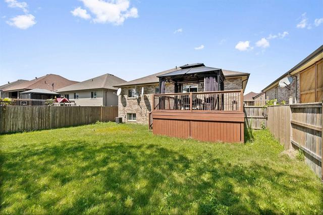 239 Branton Cres, House detached with 3 bedrooms, 3 bathrooms and 6 parking in Lakeshore ON | Image 26