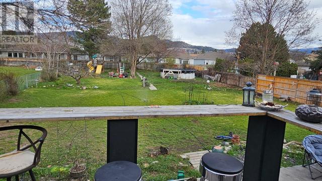 195 Davie Road S, House detached with 4 bedrooms, 1 bathrooms and 2 parking in Kelowna BC | Image 2