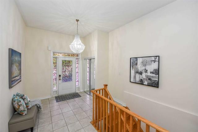 404 Nairn Circ, House detached with 4 bedrooms, 4 bathrooms and 6 parking in Milton ON | Image 23