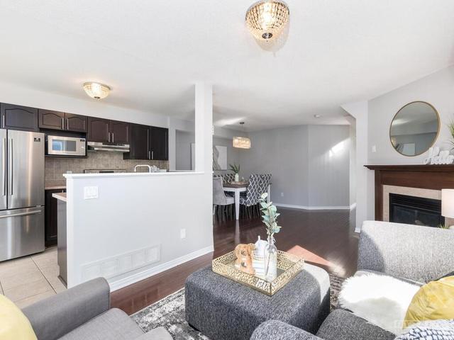 401 Dusk Private, Townhouse with 3 bedrooms, 3 bathrooms and 3 parking in Ottawa ON | Image 5