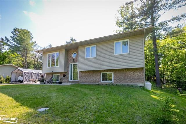 1036 Post Road, House detached with 4 bedrooms, 2 bathrooms and null parking in Bracebridge ON | Image 36