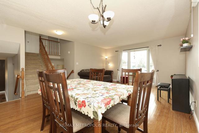 812 Cataraqui Woods Dr, House detached with 3 bedrooms, 3 bathrooms and 3 parking in Kingston ON | Image 3